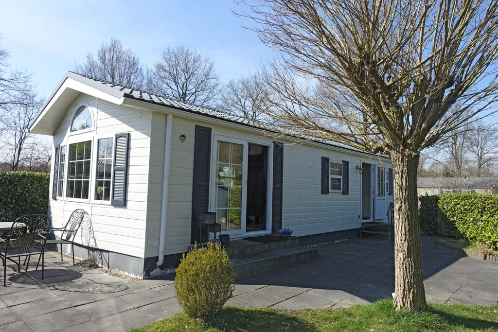 Chalet met eigen grond koop Rheezerveen